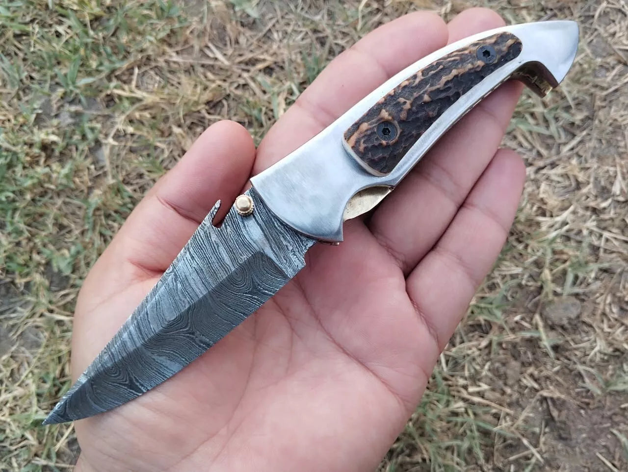 Antler Horn Handle Custom Handmade Damascus Steel Folding Knife