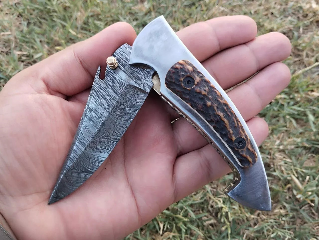 Antler Horn Handle Custom Handmade Damascus Steel Folding Knife